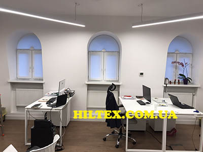 Плиссе на окнах вместе с аркой